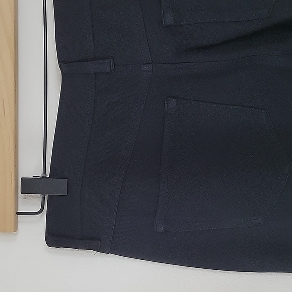 Chico's Black 5 Pocket Ponte Pants Size 8 - Picture 6 of 6